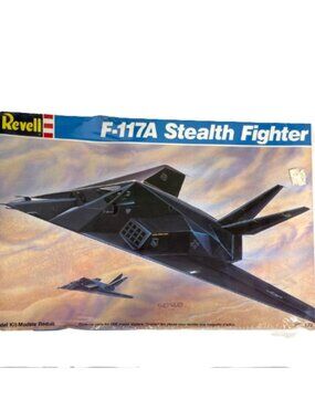 Vintage Revell F-117A Stealth Fighter Model Kit 1/72 #4382 - Sealed Box Wear